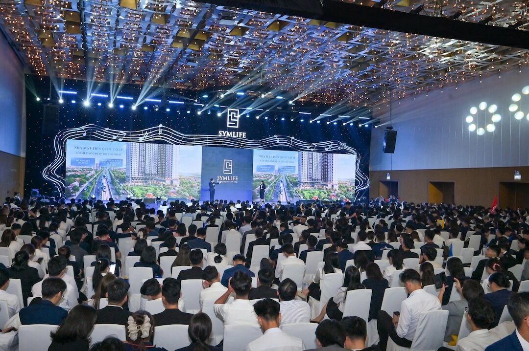 Sự kiện kick off dự án Symlife